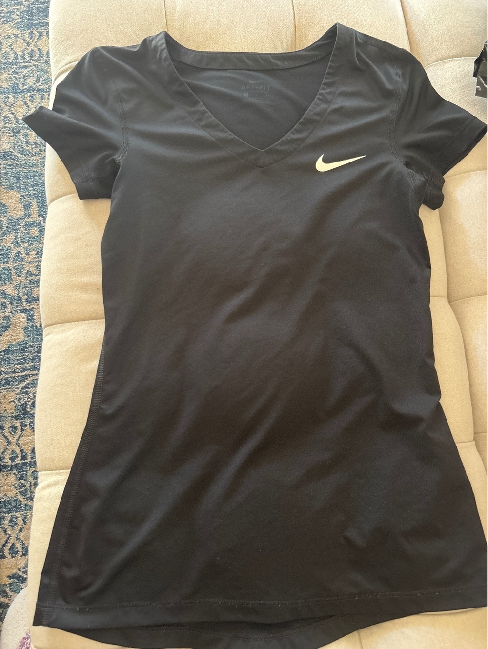 Nike V Neck Women’s short sleeve top size small